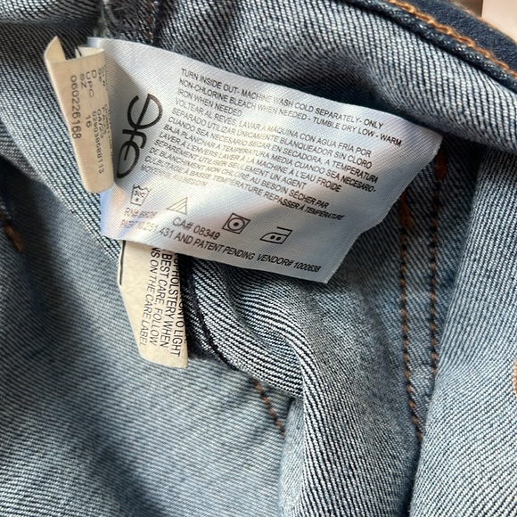 Code Bleu Plus Size Stretch Denim Wide-Leg Cropped Jeans - Picture 10 of 13